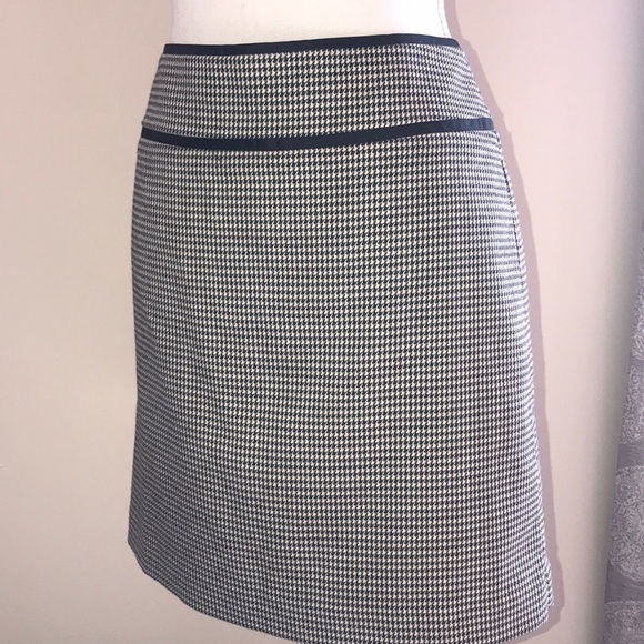 ANN TAYLOR LOFT BLACK & CREAM PENCIL SKIRT size 2 - Picture 1 of 7